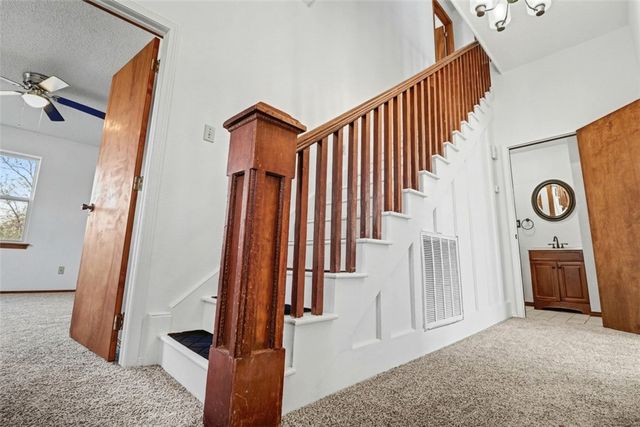 510 2nd Avenue, Gravette, AR 72736