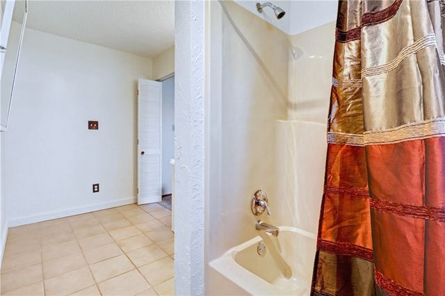 510 2nd Avenue, Gravette, AR 72736