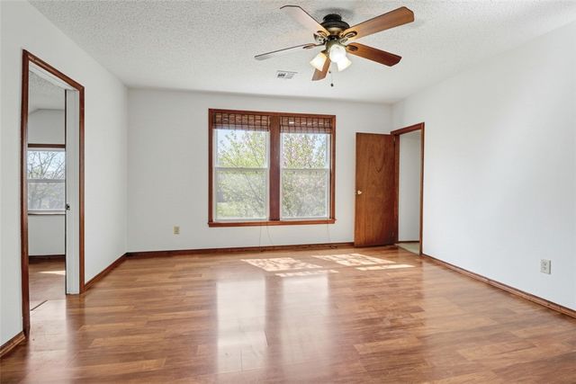 510 2nd Avenue, Gravette, AR 72736