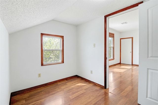 510 2nd Avenue, Gravette, AR 72736