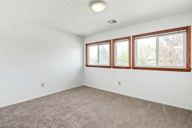 510 2nd Avenue, Gravette, AR 72736