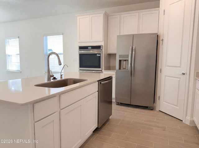 483 MURPHYS Drive, St. Johns, FL 32259