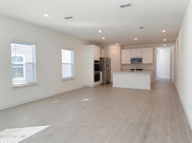 483 MURPHYS Drive, St. Johns, FL 32259