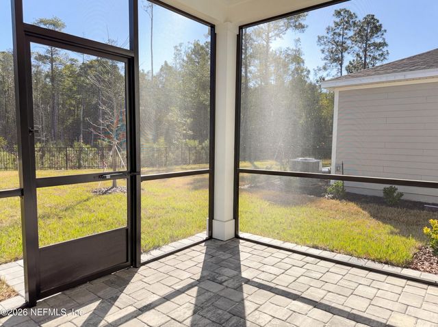 483 MURPHYS Drive, St. Johns, FL 32259