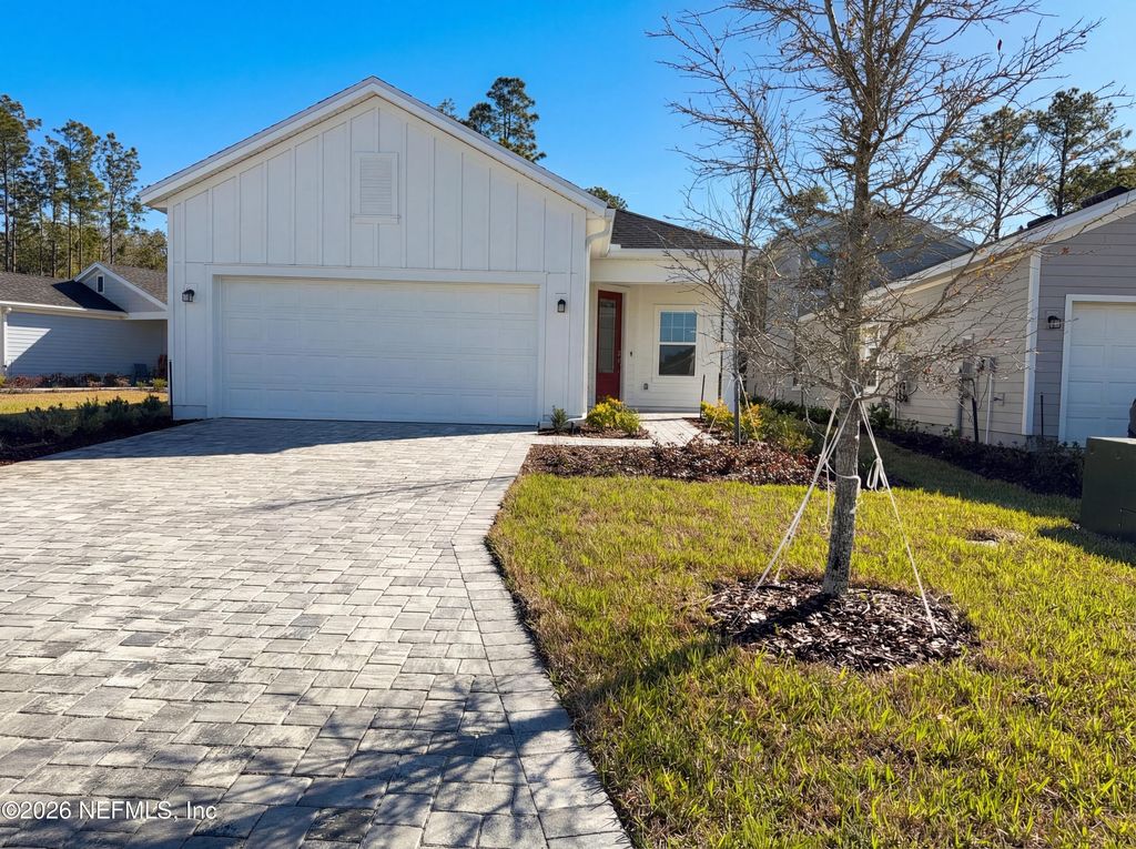 483 MURPHYS Drive, St. Johns, FL 32259