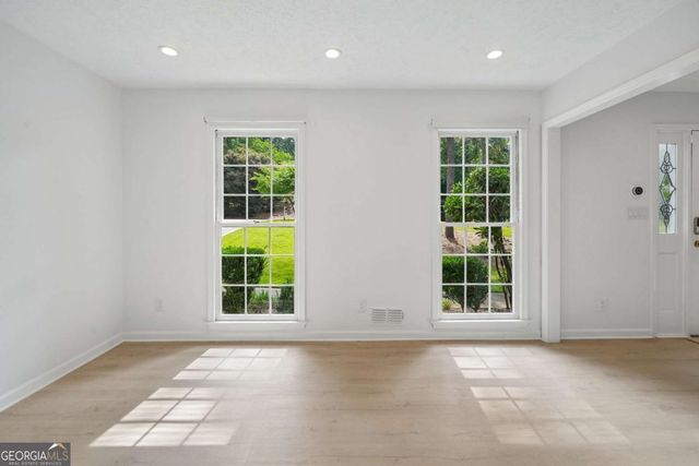 5132 Willow Point Parkway, Marietta, GA 30068