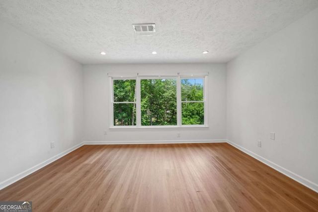 5132 Willow Point Parkway, Marietta, GA 30068
