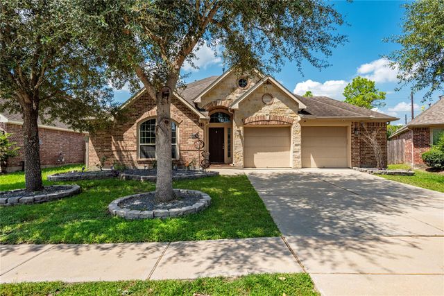 2704 Ginger Cove Lane, Pearland, TX 77584