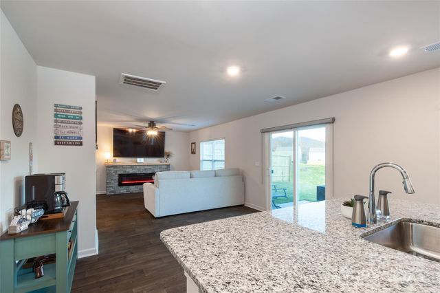 84 Madelyn Drive, Clyde, NC 28721