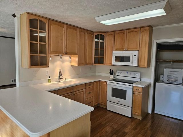 99 Indian Cove Drive, Dawsonville, GA 30534