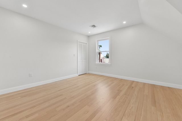 5 Cambridge Ter 2, Boston, MA 02134