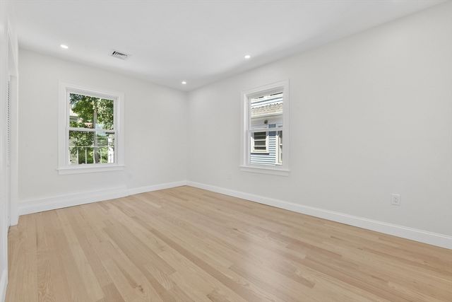 5 Cambridge Ter 2, Boston, MA 02134