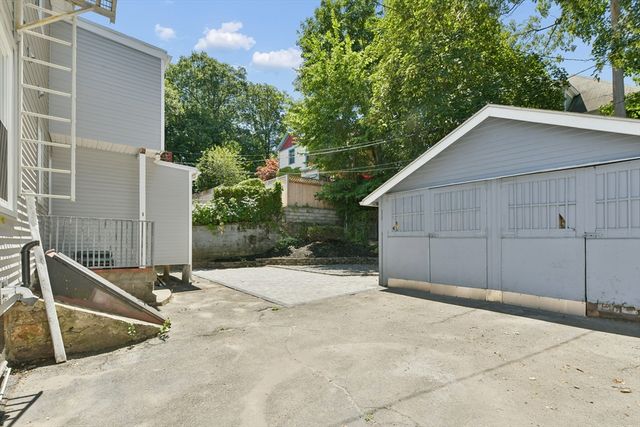 5 Cambridge Ter 2, Boston, MA 02134