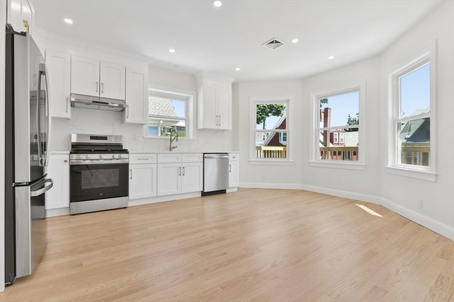 5 Cambridge Ter 2, Boston, MA 02134
