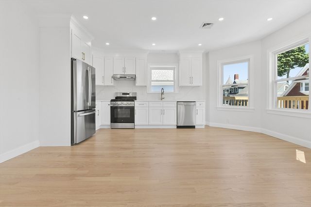 5 Cambridge Ter 2, Boston, MA 02134