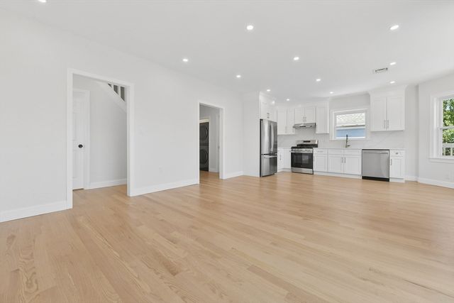 5 Cambridge Ter 2, Boston, MA 02134