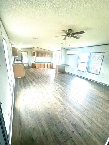 2523 Oyster Creek Bend, Oyster Creek, TX 77541