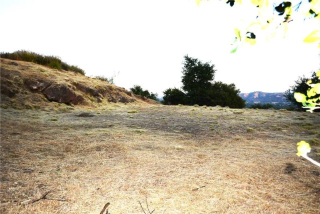 946 N Glendora Ave, Glendora, CA 91741