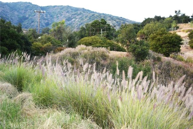 946 N Glendora Ave, Glendora, CA 91741