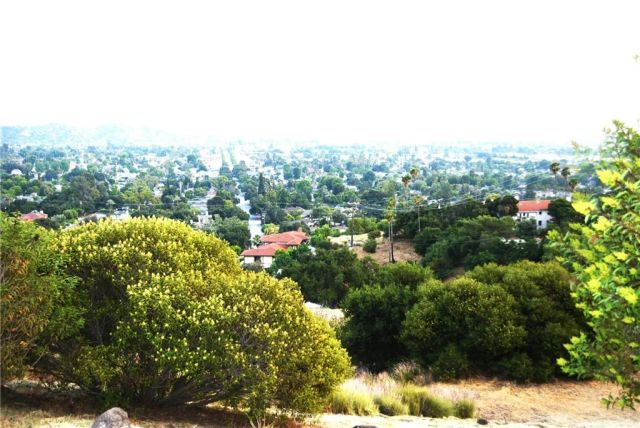 946 N Glendora Ave, Glendora, CA 91741