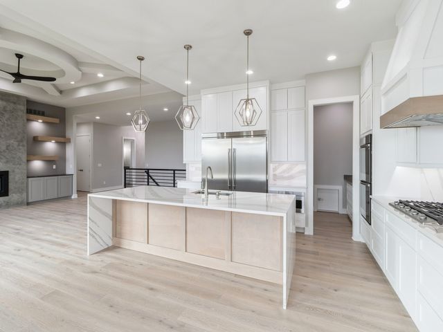 18176 Alderleaf Drive, Clive, IA 50325