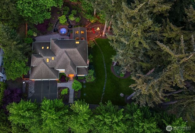 8512 213th Place NE, Redmond, WA 98053