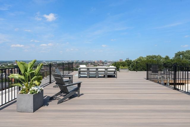 249 Corey Road 207, Boston, MA 02135