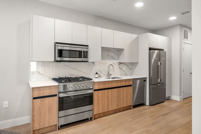 249 Corey Road 207, Boston, MA 02135