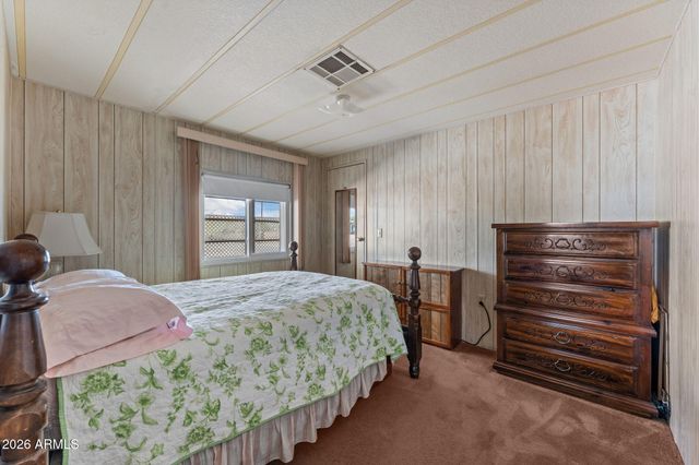 2045 W SMOKETREE Drive, Wickenburg, AZ 85390
