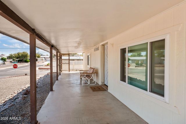 2045 W SMOKETREE Drive, Wickenburg, AZ 85390