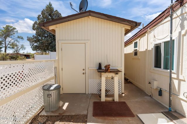 2045 W SMOKETREE Drive, Wickenburg, AZ 85390