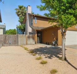 1296 Spruce Ln #42, Manteca, CA 95336