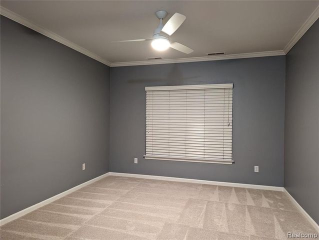 3248 Newbury Pl 11, Troy, MI 48084