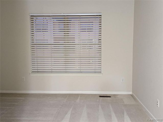 3248 Newbury Pl 11, Troy, MI 48084