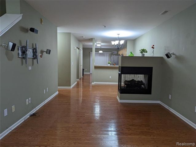 3248 Newbury Pl 11, Troy, MI 48084