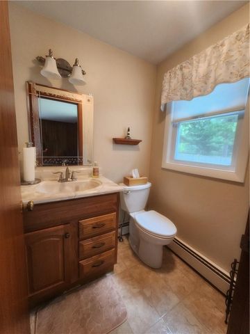 19 Redwood Drive, Coventry, RI 02816