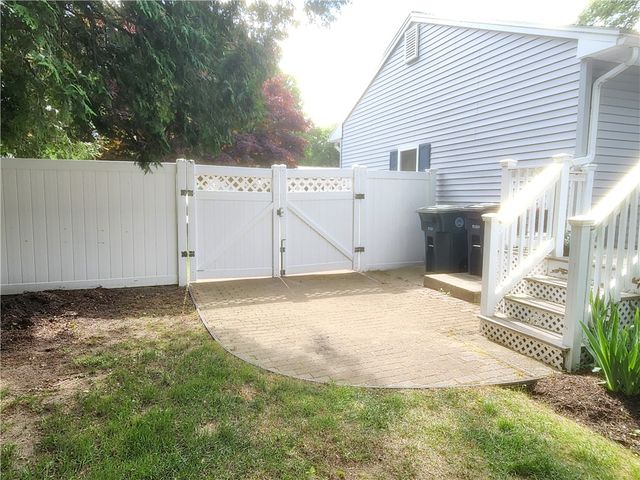19 Redwood Drive, Coventry, RI 02816