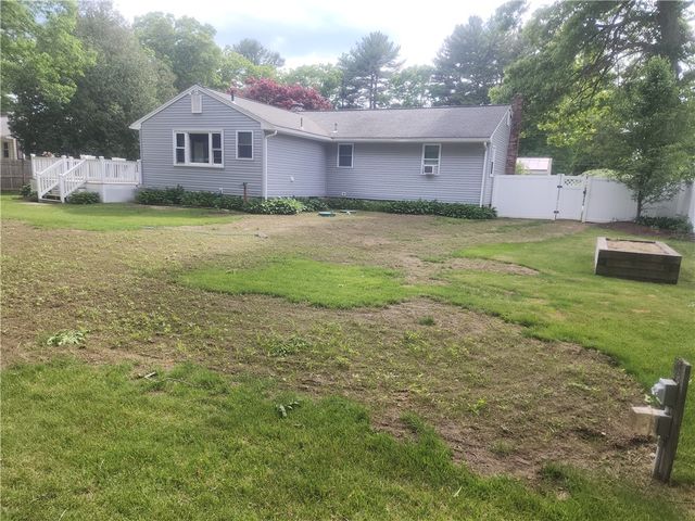 19 Redwood Drive, Coventry, RI 02816