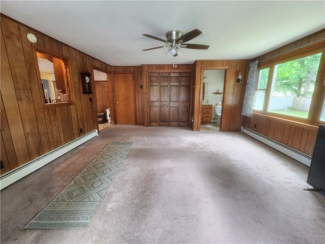 19 Redwood Drive, Coventry, RI 02816