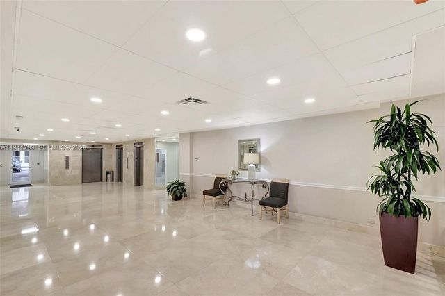 5005 Collins Ave 1224, Miami Beach, FL 33140