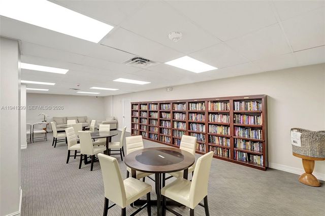 5005 Collins Ave 1224, Miami Beach, FL 33140