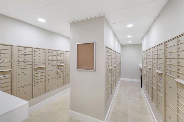 5005 Collins Ave 1224, Miami Beach, FL 33140