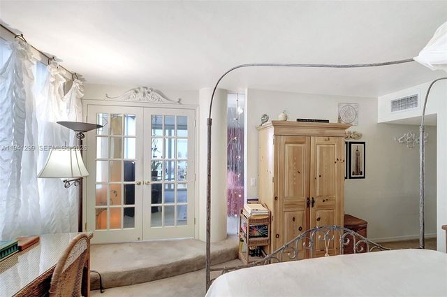 5005 Collins Ave 1224, Miami Beach, FL 33140