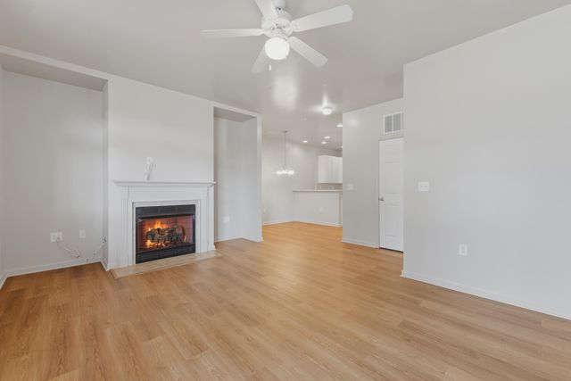 3301 Mariners Way, Moncks Corner, SC 29461