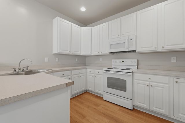 3301 Mariners Way, Moncks Corner, SC 29461