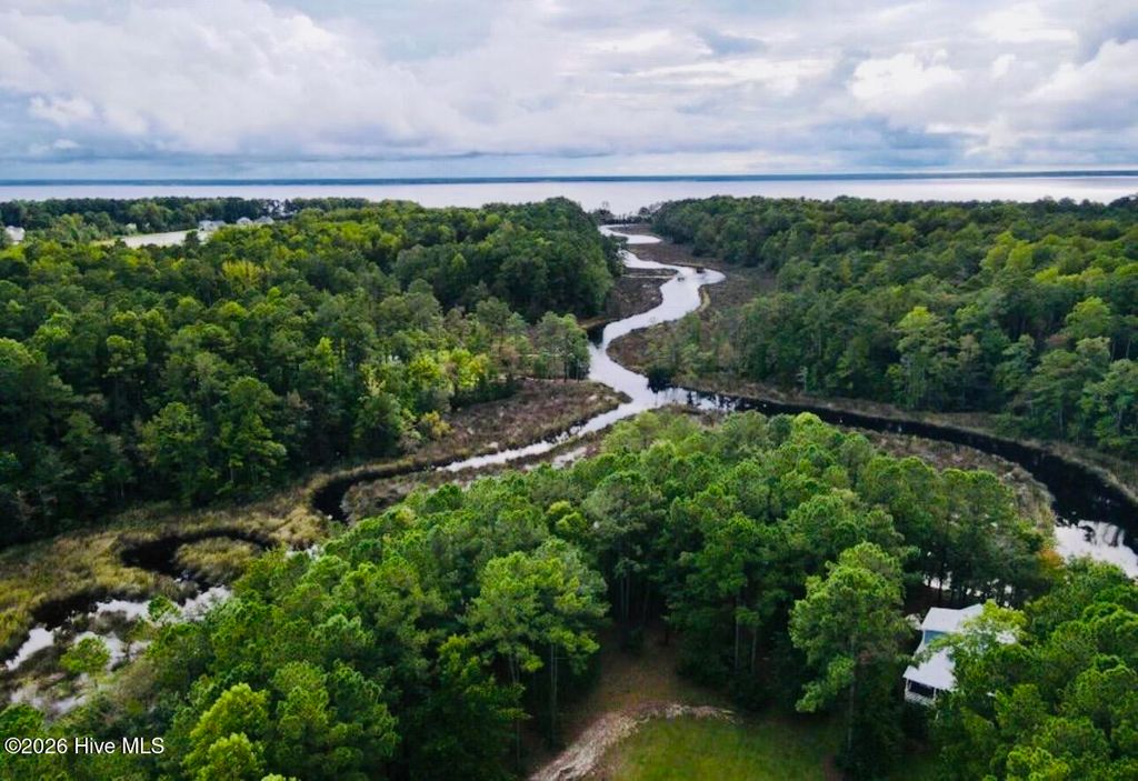 1049 Mill Creek Drive, Minnesott Beach, NC 28510