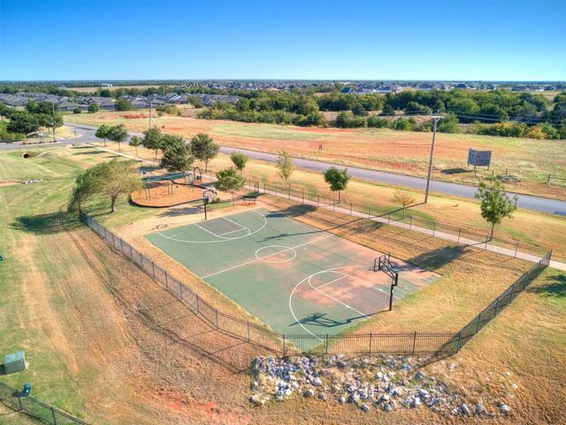 13301 Tree Gazing Way, Piedmont, OK 73078