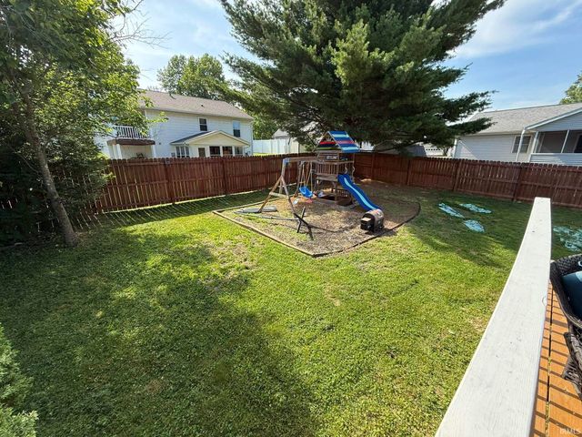 906 S Rolling Rock Drive, Bloomington, IN 47403