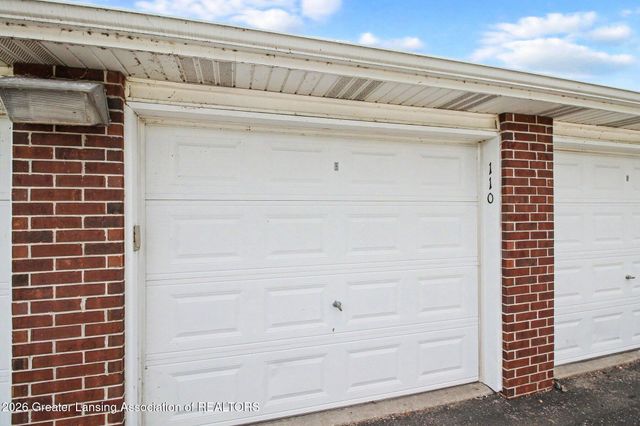 804 Carom Circle, Mason, MI 48854