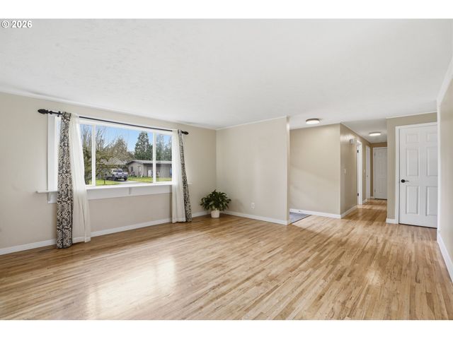 12306 Se 1ST St, Vancouver, WA 98660